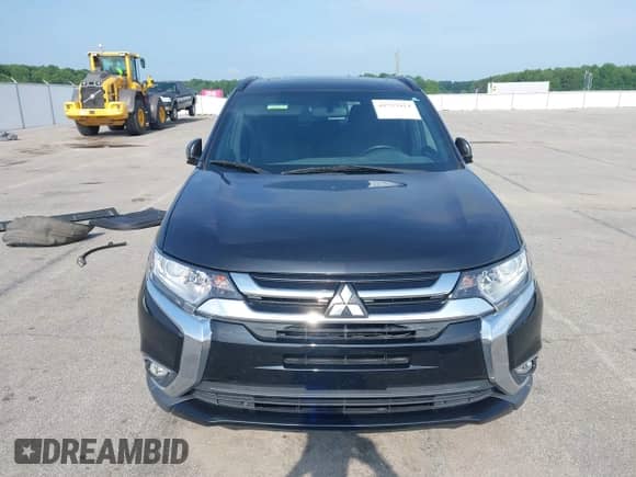 2018 Mitsubishi Outlander ES with VIN JA4AZ3A33JZ048927, listed as a IAAI auction lot 42753414 with 64,343 mi miles and . Bid and sale history available at DreamBid. Image 13.
