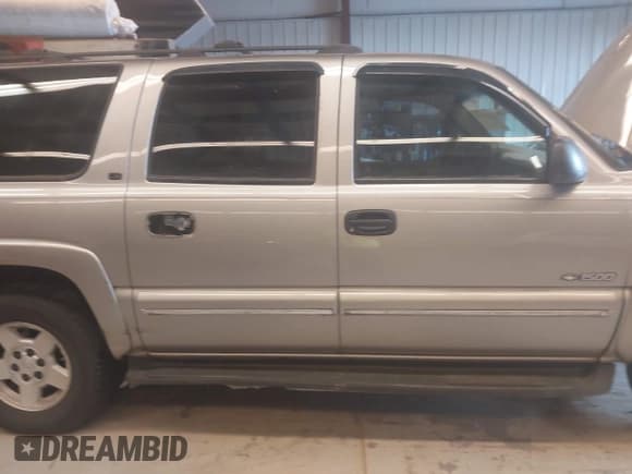 ✅ 2000 Chevrolet Suburban LS • VIN: 3GNFK16T6YG120637 • Лот: 42834475. Опубликован ранее на IAAI с пробегом 163 185 миль. Бесплатный доступ к архиву аукционных продаж из США и подробный отчёт об истории автомобиля на DreamBid. Изображение 13.