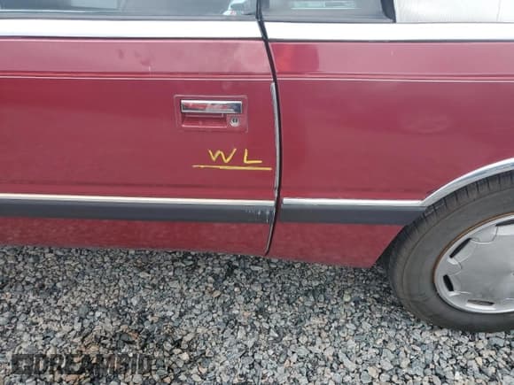 ✅ 1989 Chrysler LeBaron • VIN: 1C3XJ45J8KG223051 • Lot: 75115464. Listed on Copart with 27,923 mi. Free auction sales archive from the USA and detailed vehicle history report at DreamBid. Image 12.