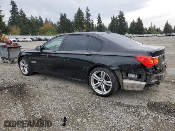 ✅ 2011 BMW 7 Series 750Li • VIN: WBAKB8C59BCY66349 • Lot: 82398255. Wystawiony na Copart z przebiegiem 136 502 mil. Bezpłatny archiwum sprzedaży aukcyjnych z USA i szczegółowy raport historii pojazdu na DreamBid. Zdjęcie 2.
