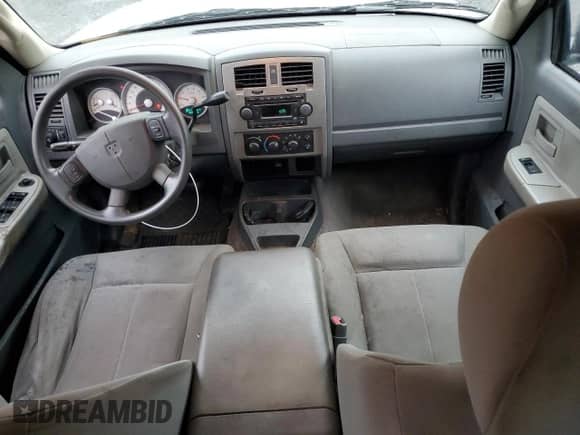 2006 Dodge Dakota SLT с VIN 1D7HE48K86S605839, выставлен на аукционе Copart как лот 78135534 с пробегом 205 283 миль миль и Списание • Salvage title. История ставок и продаж доступна на DreamBid. Изображение 8.