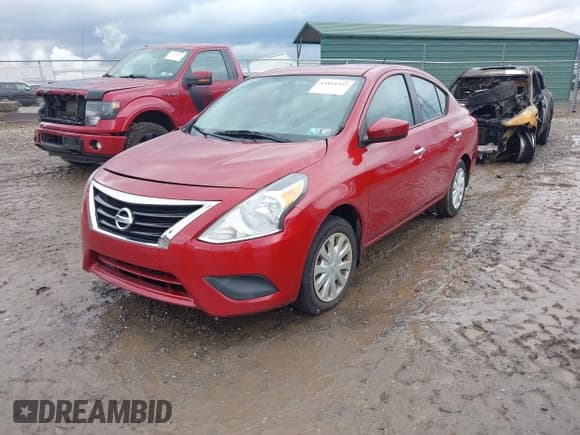 ✅ 2015 Nissan Versa S Plus • VIN: 3N1CN7AP5FL845413 • Лот: 43814352. Опубликован ранее на IAAI с пробегом 104 777 миль. Бесплатный доступ к архиву аукционных продаж из США и подробный отчёт об истории автомобиля на DreamBid. Изображение 2.