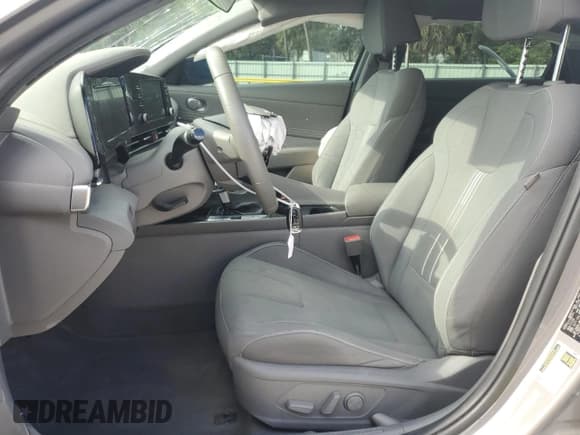 ✅ 2021 Hyundai Elantra SEL • VIN: KMHLN4AG7MU102066 • Lot: 90270685. Listed on Copart with 37,263 mi. Free auction sales archive from the USA and detailed vehicle history report at DreamBid. Image 7.