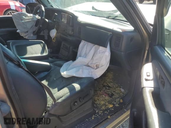 ✅ 2000 Chevrolet Silverado 1500 LT • VIN: 1GCEC19T4YZ183443 • Лот: 46605465. Опубликован ранее на Copart с пробегом Не указан. Бесплатный доступ к архиву аукционных продаж из США и подробный отчёт об истории автомобиля на DreamBid. Изображение 8.