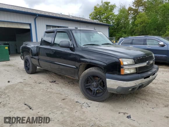 ✅ 2005 Chevrolet Silverado 1500 LT • VIN: 1GCEC19T05Z247523 • Лот: 57869975. Опубликован ранее на Copart с пробегом 190 211 миль. Бесплатный доступ к архиву аукционных продаж из США и подробный отчёт об истории автомобиля на DreamBid. Изображение 4.