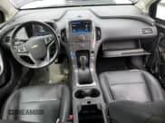 ✅ 2014 Chevrolet Volt • VIN: 1G1RB6E48EU155291 • Lot: 70530134. Wystawiony na Copart z przebiegiem 100 782 mil. Bezpłatny archiwum sprzedaży aukcyjnych z USA i szczegółowy raport historii pojazdu na DreamBid. Zdjęcie 8.