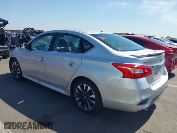 ✅ 2017 Nissan Sentra S • VIN: 3N1AB7AP2HY365481 • Lot: 42923465. Wystawiony na IAAI z przebiegiem 80 628 mil. Bezpłatny archiwum sprzedaży aukcyjnych z USA i szczegółowy raport historii pojazdu na DreamBid. Zdjęcie 3.