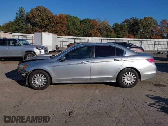 ✅ 2011 Honda Accord LX • VIN: 1HGCP2F31BA141406 • Lot: 43632382. Listed on IAAI with 216,166 mi. Free auction sales archive from the USA and detailed vehicle history report at DreamBid. Image 14.