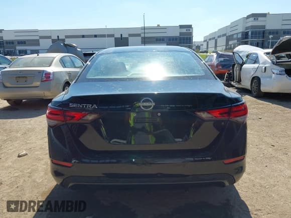 ✅ 2024 Nissan Sentra S • VIN: 3N1AB8BV4RY239921 • Lot: 43481609. Listed on IAAI with 29,320 mi. Free auction sales archive from the USA and detailed vehicle history report at DreamBid. Image 16.