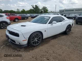 ✅ 2018 Dodge Challenger T/A 392 • VIN: 2C3CDZFJ4JH215243 • Lot: 67545415. Wystawiony na Copart z przebiegiem 64 785 mil. Bezpłatny archiwum sprzedaży aukcyjnych z USA i szczegółowy raport historii pojazdu na DreamBid. Zdjęcie 1.