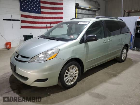 2009 Toyota Sienna LE with VIN 5TDBK23CX9S027351, listed as a Copart auction lot 68439665 with 151,844 mi miles and Clean title. Bid and sale history available at DreamBid. Image 1.