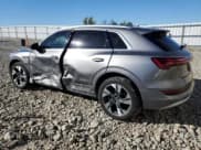 ✅ 2021 Audi e-tron Prestige • VIN: WA1VAAGE6MB018114 • Lot: 86071235. Wystawiony na Copart z przebiegiem 40 923 mil. Bezpłatny archiwum sprzedaży aukcyjnych z USA i szczegółowy raport historii pojazdu na DreamBid. Zdjęcie 2.