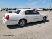✅ 2007 Lincoln Town Car Signature Limited • VIN: 1LNHM82W57Y638324 • Лот: 84647375. Опубликован ранее на Copart с пробегом 157 554 миль. Бесплатный доступ к архиву аукционных продаж из США и подробный отчёт об истории автомобиля на DreamBid. Изображение 3.