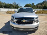 ✅ 2019 Chevrolet Suburban LT • VIN: 1GNSCHKC0KR187221 • Lot: 76785024. Wystawiony na Copart z przebiegiem 194 631 mil. Bezpłatny archiwum sprzedaży aukcyjnych z USA i szczegółowy raport historii pojazdu na DreamBid. Zdjęcie 5.