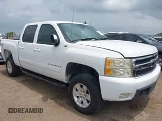 2007 Chevrolet Silverado 1500 1LT with VIN 3GCEK13387G506628, listed as a IAAI auction lot 42087661 with 270,119 mi miles and . Bid and sale history available at DreamBid. Image 1.