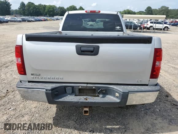 ✅ 2010 Chevrolet Silverado 1500 LT • VIN: 1GCSCSEA6AZ268240 • Lot: 65376615. Wystawiony na Copart z przebiegiem 182 820 mil. Bezpłatny archiwum sprzedaży aukcyjnych z USA i szczegółowy raport historii pojazdu na DreamBid. Zdjęcie 6.