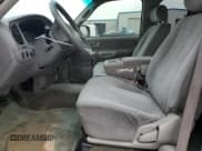 ✅ 2002 Toyota Tundra SR5 • VIN: 5TBRT341X2S243858 • Lot: 93291425. Wystawiony na Copart z przebiegiem 430 669 mil. Bezpłatny archiwum sprzedaży aukcyjnych z USA i szczegółowy raport historii pojazdu na DreamBid. Zdjęcie 7.