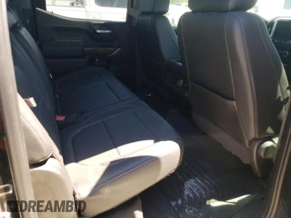 ✅ 2021 Chevrolet Silverado 1500 RST • VIN: 1GCUYEEL5MZ231679 • Lot: 70840624. Wystawiony na Copart z przebiegiem Nie podano. Bezpłatny archiwum sprzedaży aukcyjnych z USA i szczegółowy raport historii pojazdu na DreamBid. Zdjęcie 10.