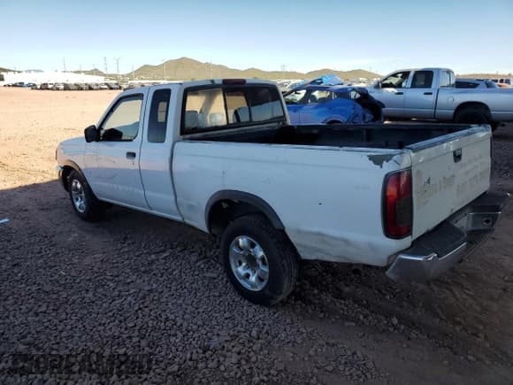 ✅ 2000 Nissan Frontier XE • VIN: 1N6DD26SXYC324610 • Lot: 91478575. Listed on Copart with 298,637 mi. Free auction sales archive from the USA and detailed vehicle history report at DreamBid. Image 2.