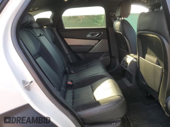 ✅ 2018 Land Rover Range Rover Velar R-Dynamic SE • VIN: SALYL2RX3JA770395 • Лот: 80057875. Опубликован ранее на Copart с пробегом 97 925 миль. Бесплатный доступ к архиву аукционных продаж из США и подробный отчёт об истории автомобиля на DreamBid. Изображение 11.