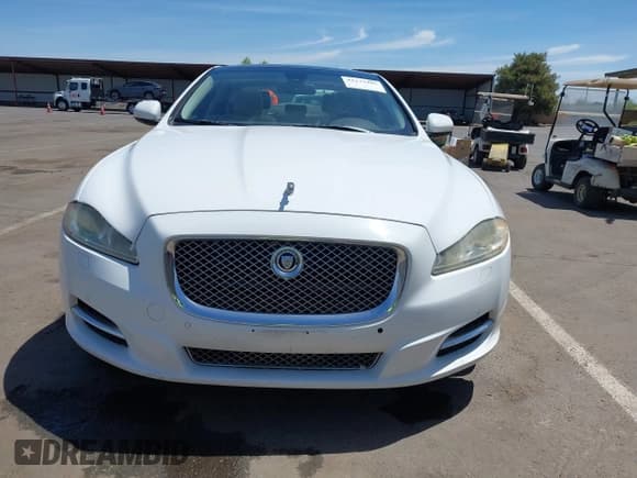 ✅ 2012 Jaguar XJ • VIN: SAJWA1CB4CLV33824 • Lot: 42279485. Listed on IAAI with 147,376 mi. Free auction sales archive from the USA and detailed vehicle history report at DreamBid. Image 12.