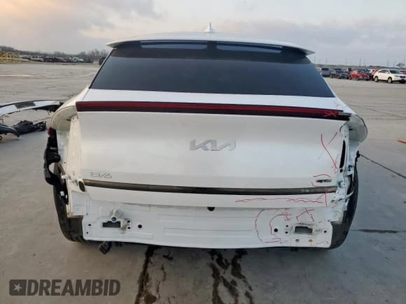 ✅ 2022 Kia EV6 GT-Line • VIN: KNDC44LA8N5080509 • Лот: 48959475. Опубликован ранее на Copart с пробегом 44 088 миль. Бесплатный доступ к архиву аукционных продаж из США и подробный отчёт об истории автомобиля на DreamBid. Изображение 6.