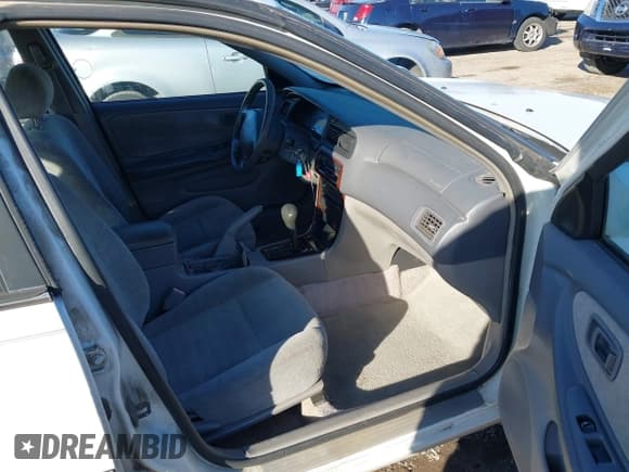 ✅ 2000 Nissan Altima XE • VIN: 1N4DL01D7YC183388 • Лот: 41057653. Опубликован ранее на IAAI с пробегом 336 274 миль. Бесплатный доступ к архиву аукционных продаж из США и подробный отчёт об истории автомобиля на DreamBid. Изображение 5.