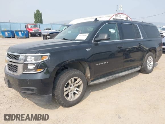 ✅ 2015 Chevrolet Suburban LT • VIN: 1GNSKJKC6FR552338 • Lot: 43114606. Listed on IAAI with 217,891 mi. Free auction sales archive from the USA and detailed vehicle history report at DreamBid. Image 18.