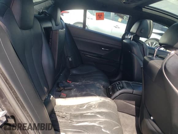 ✅ 2015 BMW 6 Series 650i • VIN: WBA6B2C50FGB99462 • Lot: 54058515. Wystawiony na Copart z przebiegiem 96 662 mil. Bezpłatny archiwum sprzedaży aukcyjnych z USA i szczegółowy raport historii pojazdu na DreamBid. Zdjęcie 10.