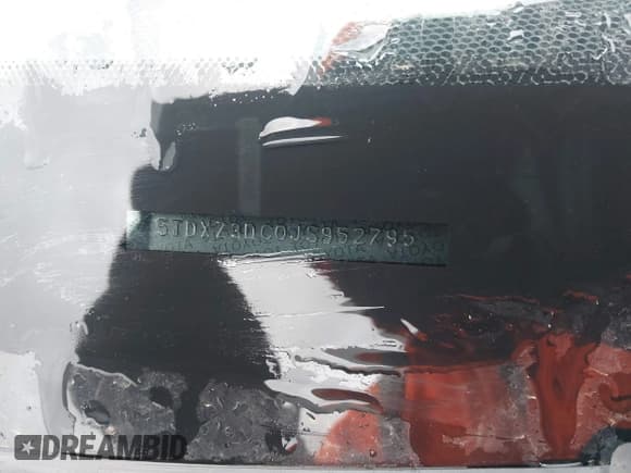 ✅ 2018 Toyota Sienna SE • VIN: 5TDXZ3DC0JS952795 • Лот: 41729659. Опубликован ранее на IAAI с пробегом 92 290 миль. Бесплатный доступ к архиву аукционных продаж из США и подробный отчёт об истории автомобиля на DreamBid. Изображение 9.