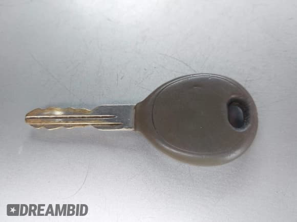 ✅ 2001 Jeep Grand Cherokee Laredo • VIN: 1J4GX48S61C623687 • Lot: 41957295. Wystawiony na IAAI z przebiegiem 247 284 mil. Bezpłatny archiwum sprzedaży aukcyjnych z USA i szczegółowy raport historii pojazdu na DreamBid. Zdjęcie 11.