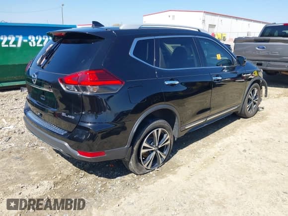 ✅ 2017 Nissan Rogue SL • VIN: 5N1AT2MV0HC760741 • Lot: 41786340. Listed on IAAI with Not provided. Free auction sales archive from the USA and detailed vehicle history report at DreamBid. Image 4.