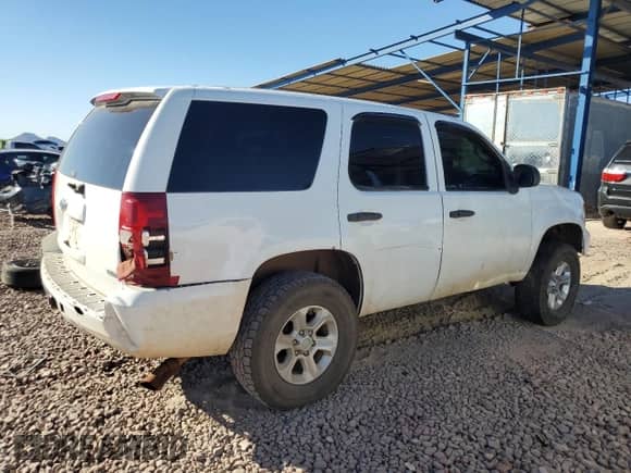2011 Chevrolet Tahoe Commercial with VIN 1GNSK4E02BR233063, listed as a Copart auction lot 77144904 with 168,518 mi miles and Clean title. Bid and sale history available at DreamBid. Image 3.