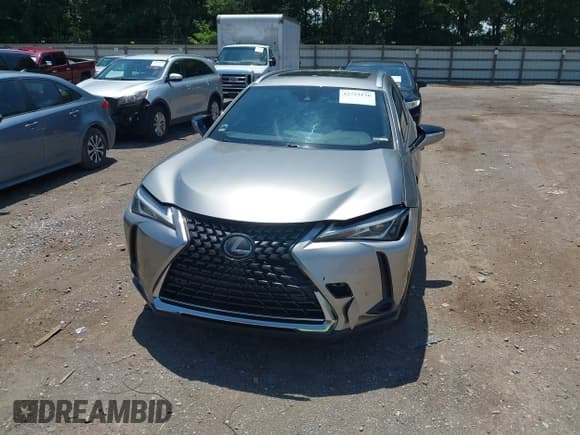 ✅ 2019 Lexus UX 200 • VIN: JTHY3JBH5K2003002 • Lot: 42723126. Wystawiony na IAAI z przebiegiem 147 491 mil. Bezpłatny archiwum sprzedaży aukcyjnych z USA i szczegółowy raport historii pojazdu na DreamBid. Zdjęcie 6.