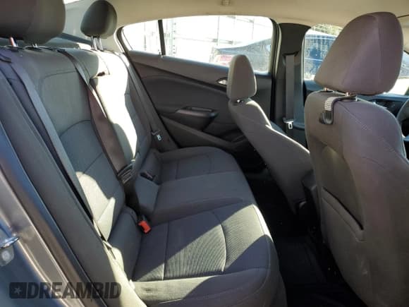 ✅ 2018 Chevrolet Cruze LT • VIN: 1G1BE5SM3J7241396 • Lot: 91491685. Wystawiony na Copart z przebiegiem 103 097 mil. Bezpłatny archiwum sprzedaży aukcyjnych z USA i szczegółowy raport historii pojazdu na DreamBid. Zdjęcie 10.