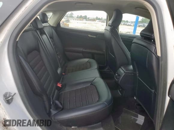 ✅ 2018 Ford Fusion SE • VIN: 3FA6P0LU0JR242010 • Lot: 59714085. Wystawiony na Copart z przebiegiem 135 911 mil. Bezpłatny archiwum sprzedaży aukcyjnych z USA i szczegółowy raport historii pojazdu na DreamBid. Zdjęcie 10.