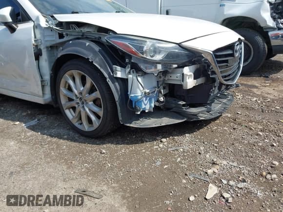 ✅ 2014 Mazda 3 S Touring • VIN: JM1BM1V36E1178325 • Лот: 42860222. Опубликован ранее на IAAI с пробегом 220 945 миль. Бесплатный доступ к архиву аукционных продаж из США и подробный отчёт об истории автомобиля на DreamBid. Изображение 6.