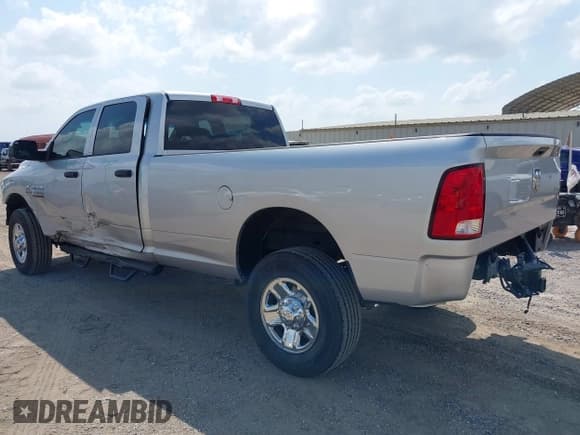 ✅ 2018 Ram 2500 Tradesman • VIN: 3C6UR5HL0JG359744 • Лот: 42454484. Опубликован ранее на IAAI с пробегом 69 038 миль. Бесплатный доступ к архиву аукционных продаж из США и подробный отчёт об истории автомобиля на DreamBid. Изображение 3.