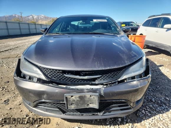 ✅ 2016 Chrysler 200 S • VIN: 1C3CCCBG8GN138709 • Лот: 86336605. Опубликован ранее на Copart с пробегом 126 253 миль. Бесплатный доступ к архиву аукционных продаж из США и подробный отчёт об истории автомобиля на DreamBid. Изображение 5.