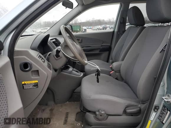 2009 Hyundai Tucson GLS z VIN KM8JM12B89U961511, wystawiony jako Copart lot #41338385 z przebiegiem 112 845 mil mil oraz Czysty tytuł • Clean title. Historia ofert i sprzedaży dostępna na DreamBid. Obrazek 7.