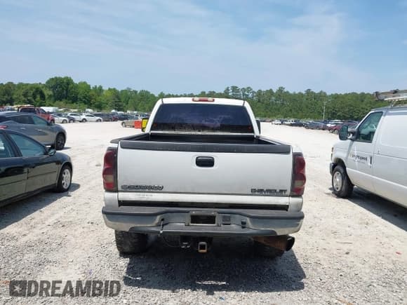 ✅ 2004 Chevrolet Silverado 2500HD LS • VIN: 1GCHK23104F136404 • Лот: 42147918. Опубликован ранее на IAAI с пробегом 228 894 миль. Бесплатный доступ к архиву аукционных продаж из США и подробный отчёт об истории автомобиля на DreamBid. Изображение 16.