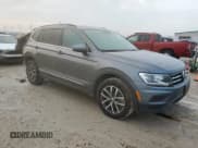 ✅ 2020 Volkswagen Tiguan SE • VIN: 3VV3B7AX2LM044516 • Lot: 53893325. Wystawiony na Copart z przebiegiem 102 456 mil. Bezpłatny archiwum sprzedaży aukcyjnych z USA i szczegółowy raport historii pojazdu na DreamBid. Zdjęcie 4.