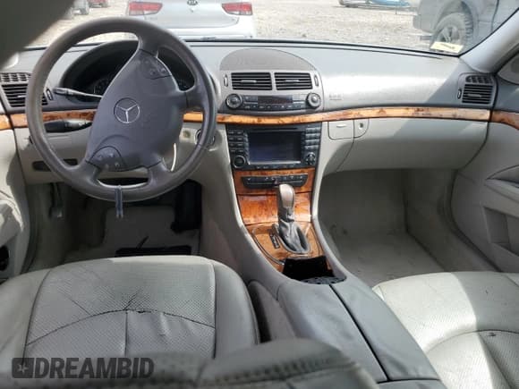 ✅ 2005 Mercedes-Benz E 500 • VIN: WDBUF83J95X165951 • Lot: 85575635. Listed on Copart with Not provided. Free auction sales archive from the USA and detailed vehicle history report at DreamBid. Image 8.