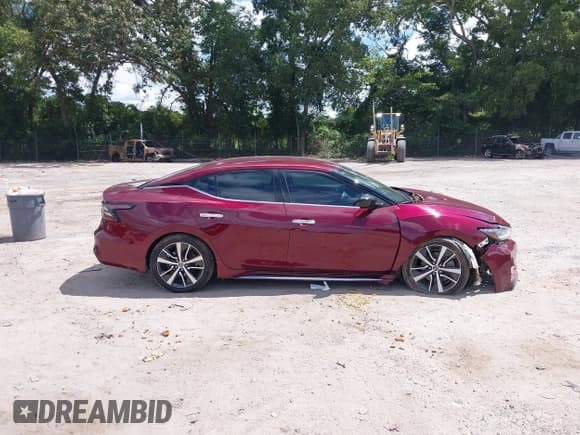 ✅ 2020 Nissan Maxima S • VIN: 1N4AA6BV2LC365639 • Lot: 42988482. Wystawiony na IAAI z przebiegiem 109 100 mil. Bezpłatny archiwum sprzedaży aukcyjnych z USA i szczegółowy raport historii pojazdu na DreamBid. Zdjęcie 14.