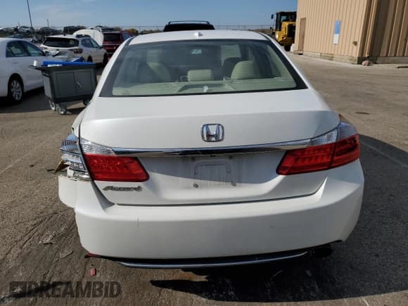 ✅ 2015 Honda Accord EX-L • VIN: 1HGCR2F82FA057560 • Lot: 91630605. Listed on Copart with 52,464 mi. Free auction sales archive from the USA and detailed vehicle history report at DreamBid. Image 6.