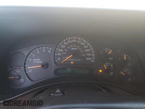 ✅ 2007 Chevrolet Silverado 2500HD Work Truck • VIN: 1GCHK23U77F197117 • Lot: 76921024. Wystawiony na Copart z przebiegiem 203 503 mil. Bezpłatny archiwum sprzedaży aukcyjnych z USA i szczegółowy raport historii pojazdu na DreamBid. Zdjęcie 9.