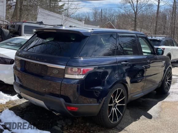 ✅ 2014 Land Rover Range Rover Sport HSE • VIN: SALWR2WF9EA321925 • Лот: 42160723. Опубликован ранее на IAAI с пробегом 137 961 миль. Бесплатный доступ к архиву аукционных продаж из США и подробный отчёт об истории автомобиля на DreamBid. Изображение 4.