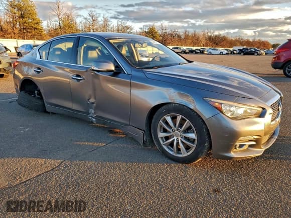 ✅ 2017 Infiniti Q50 Signature Edition • VIN: JN1EV7AR7HM833816 • Lot: 94465115. Wystawiony na Copart z przebiegiem 57 816 mil. Bezpłatny archiwum sprzedaży aukcyjnych z USA i szczegółowy raport historii pojazdu na DreamBid. Zdjęcie 4.