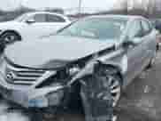 2014 Hyundai Azera Limited with VIN KMHFH4JG6EA361378, listed as a IAAI auction lot 41557210 with 58,561 mi miles and . Bid and sale history available at DreamBid. Image 6.