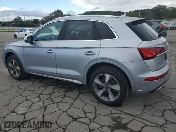 ✅ 2022 Audi Q5 Premium Plus • VIN: WA1BBAFY2N2113430 • Лот: 83986605. Опубликован ранее на Copart с пробегом 49 730 миль. Бесплатный доступ к архиву аукционных продаж из США и подробный отчёт об истории автомобиля на DreamBid. Изображение 2.